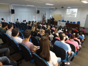 Evento contou com a presença de alunos do IFC, profissionais que já atuam no mercado, além de empresários e trabalhadores dos mais diversos ramos (Divulgação) 